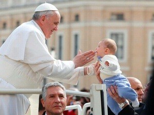 El Papa Francisco invita al mundo a orar y ayunar este 7 de Septiembre por la paz en el mundo.